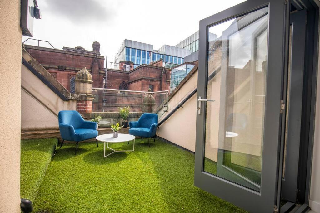 Central Townhouse With Roof Terrace Manchester Eksteriør bilde