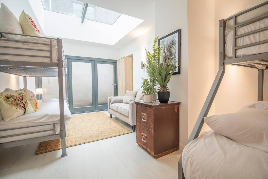 Central Townhouse With Roof Terrace Manchester Eksteriør bilde