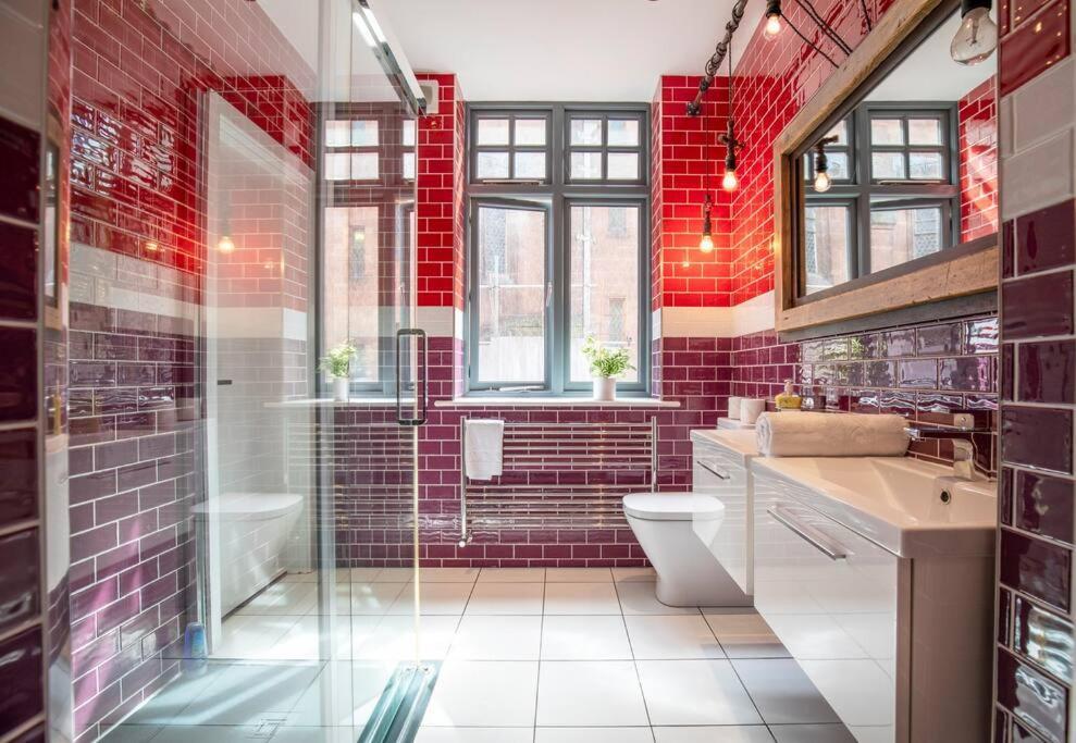 Central Townhouse With Roof Terrace Manchester Eksteriør bilde
