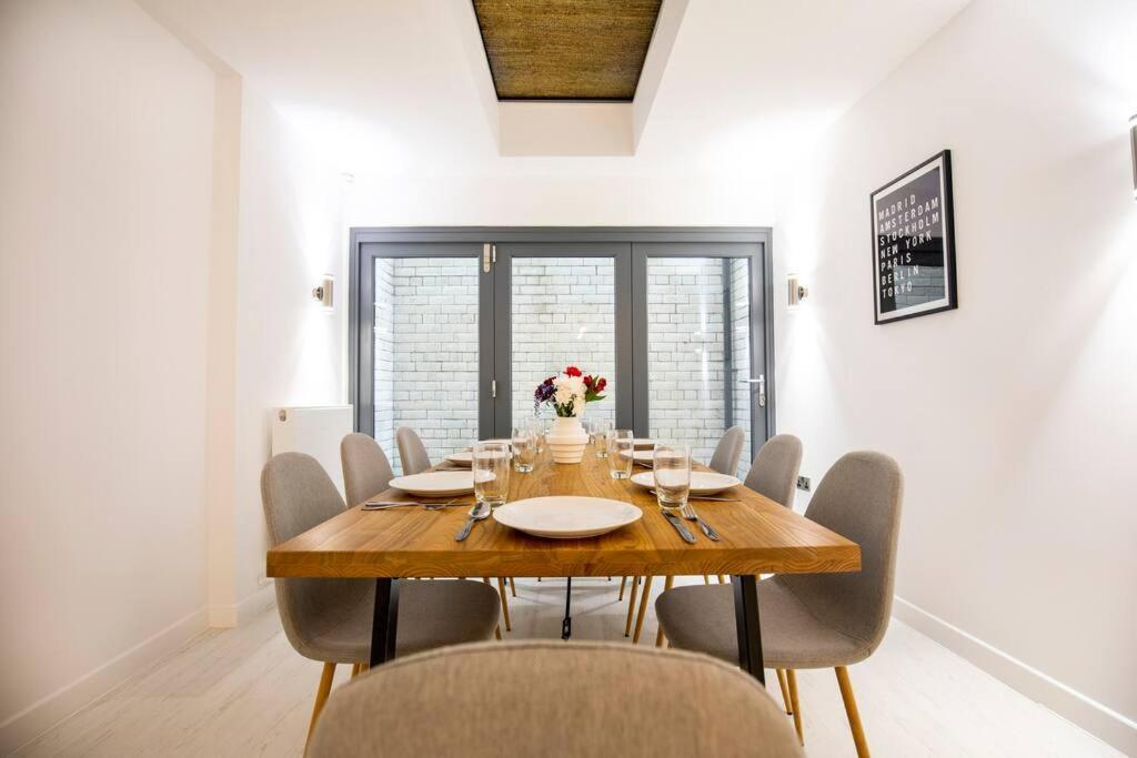 Central Townhouse With Roof Terrace Manchester Eksteriør bilde